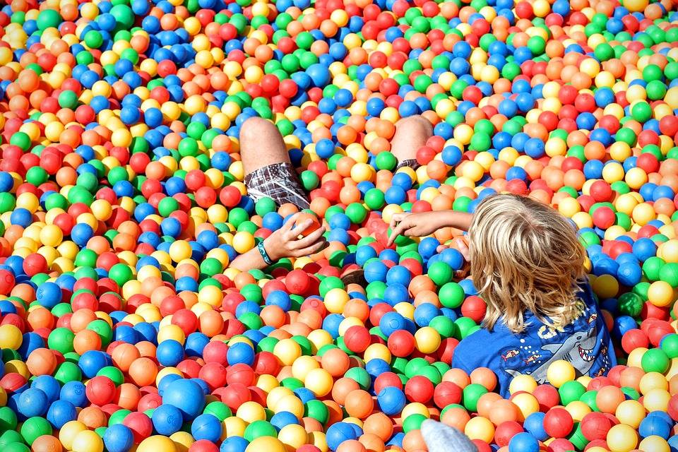 Ballenbak binnenspeeltuin